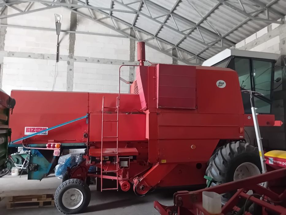 Sprzedam kombajn Bizon Z056