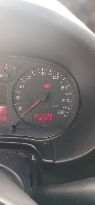 AUDI A3 1.6 Gasolina