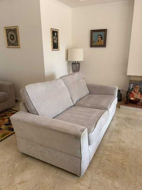 Sofa de tres lugares