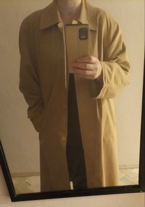 Płaszcz damski typu prochowiec