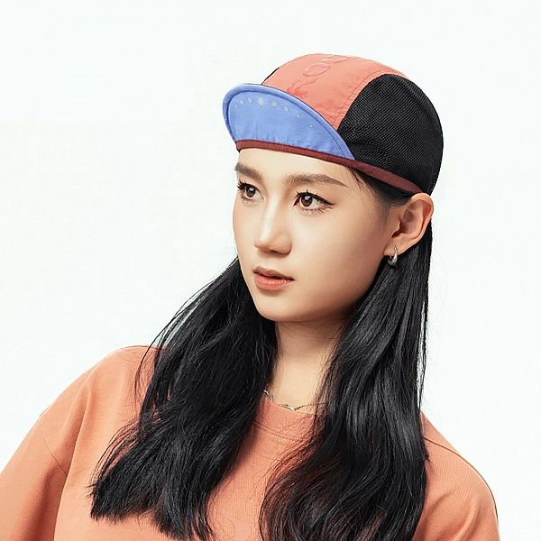 Czapka kolarska Rockbros rowerowa z daszkiem pod kask - czerwona