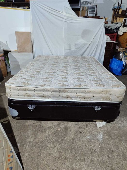 sommier com colchão