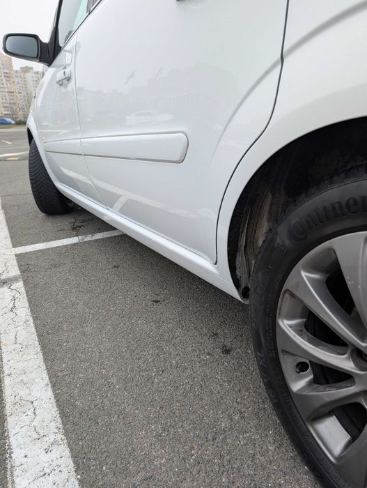 Продам Opel Zafira B