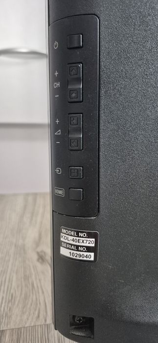 Sony LCD Digital colour  Model KDL-40EX720