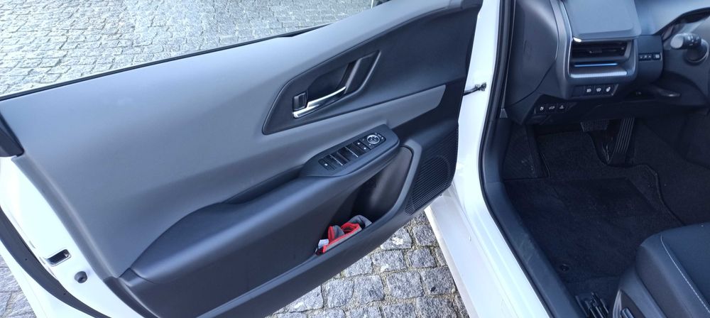 Toyota Prius plug-in luxury só 7645 klm (igual a novo)  Iva dedutivel