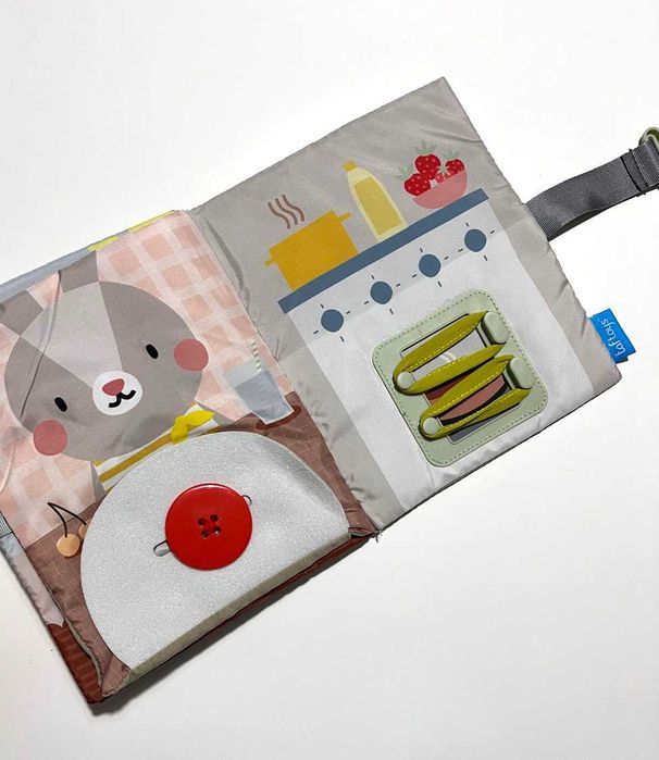 Taf Toys - My 1st Busy Book - Livro Atividades Bebé