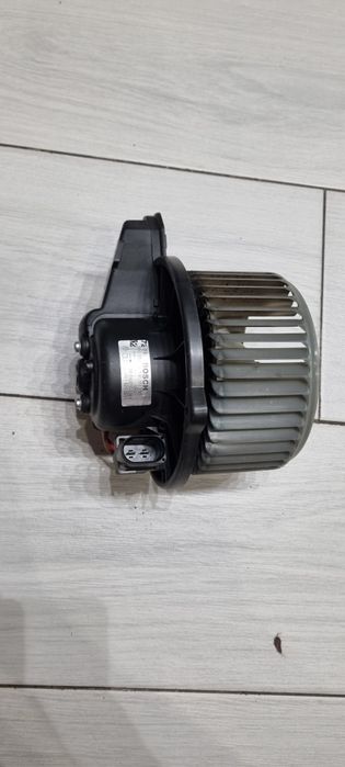 Моторчик печки AUDI A6 C5 вентилятор отопителя 1997-2004г 0130111202