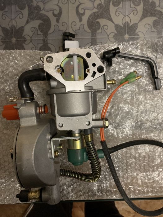 Газовий карбюратор на бензогенератор