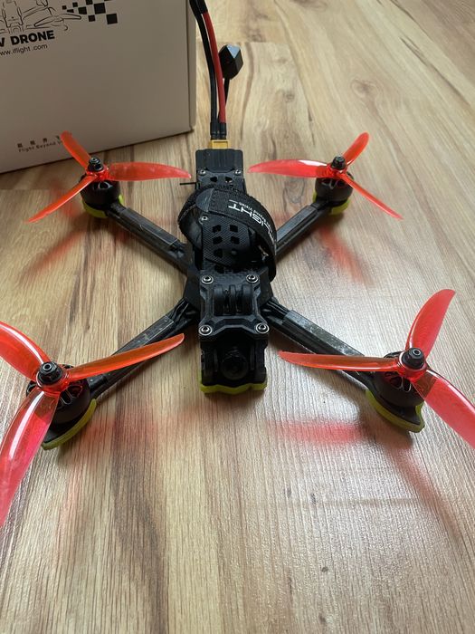 iFlight Nazgul XL5 ECO 6S ELRS 2.4GHz – dron FPV 5