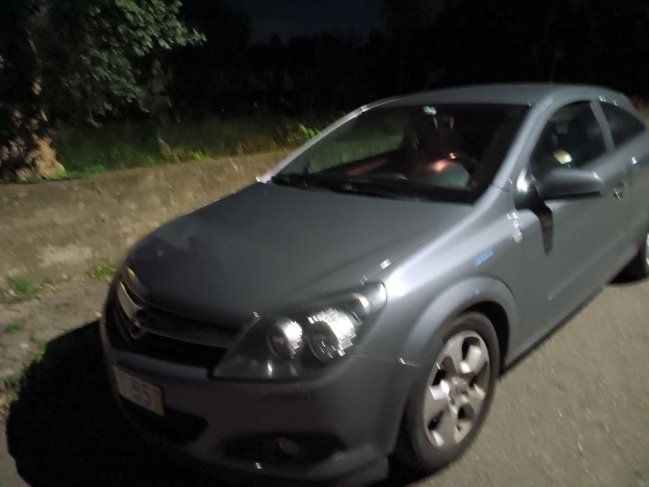 Automóvel a gasolina