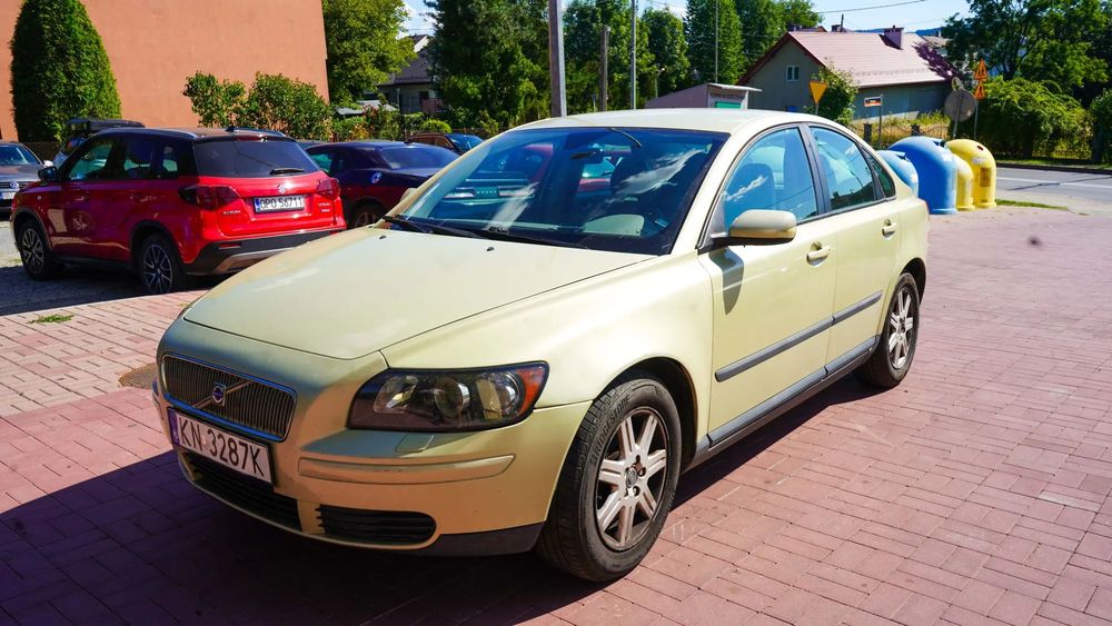 Volvo S40