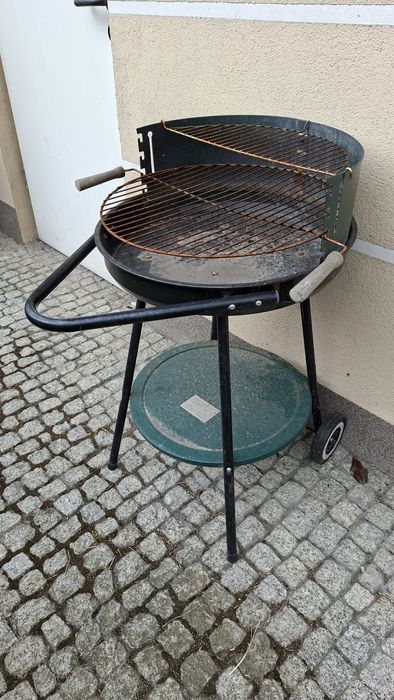 Grill węglowy 48cm Tarrington Housee1