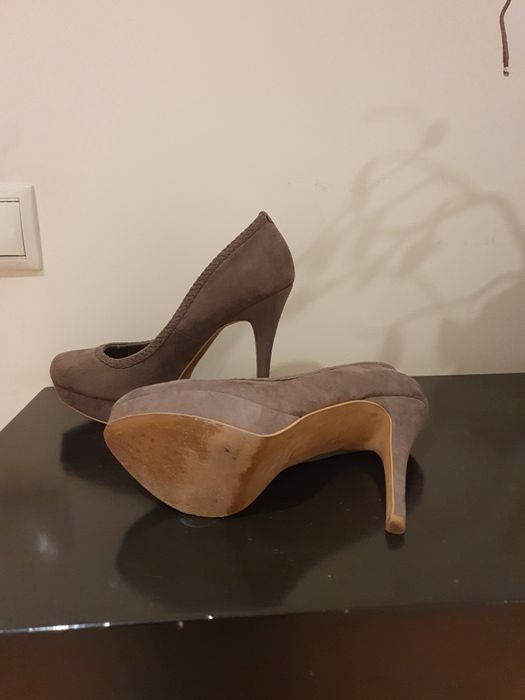 Sapatos altos Stradivarius
