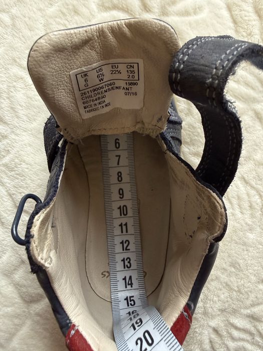 Шкіряні хайтопи, черевики, туфлі для хлопчика Clarks