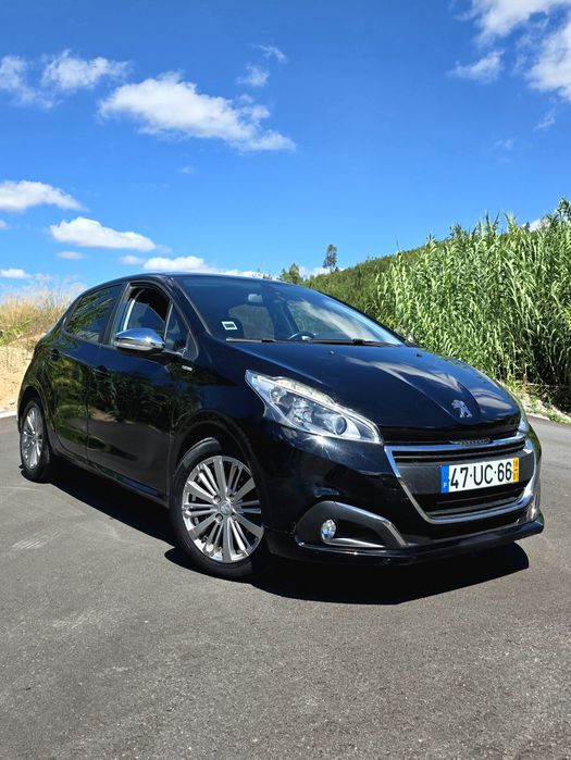 PEUGEOT 208 1.6 HDI STYLE