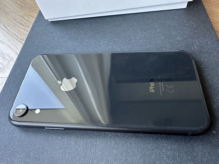 Iphone XR 64GB czarny