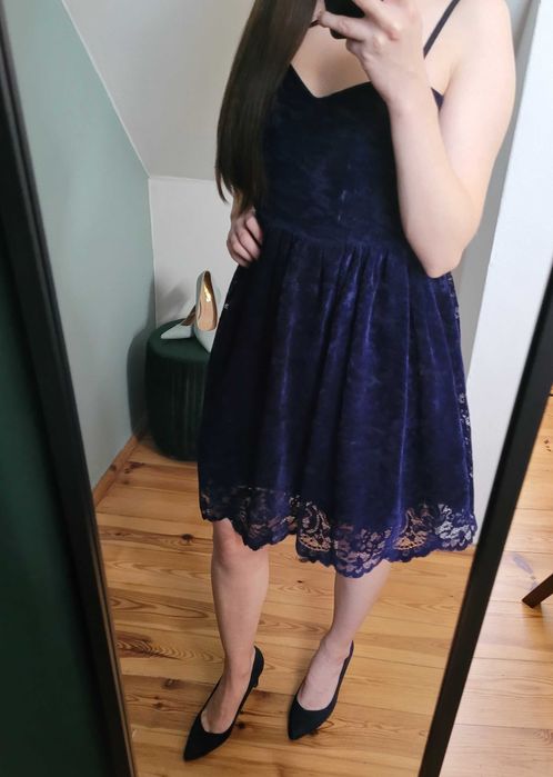 Granatowa sukienka na studniówkę/wesele