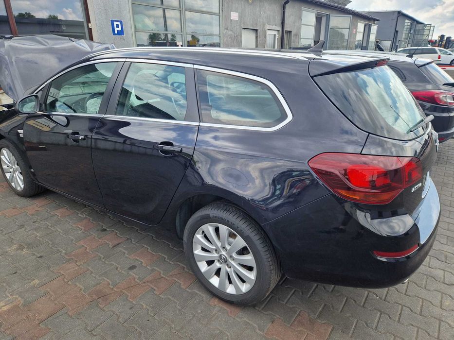 Drzwi przód przednie lewe kompletne OPEL Astra J Z20R