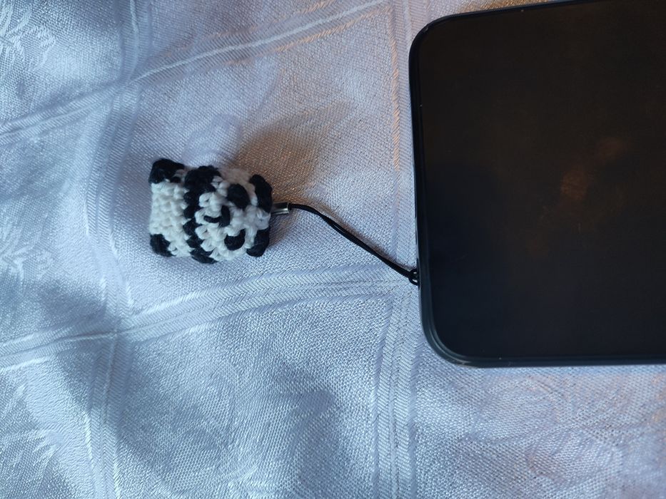 Брелочки зв'язані гачком