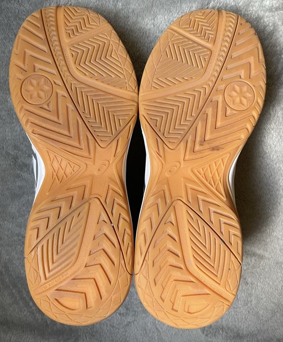 Жіночі кросівки  ASICS