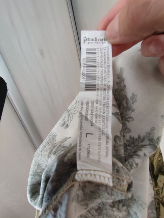 Koszula damska firmy Stradivarius,wiskozowa ,khaki , print drzew ,