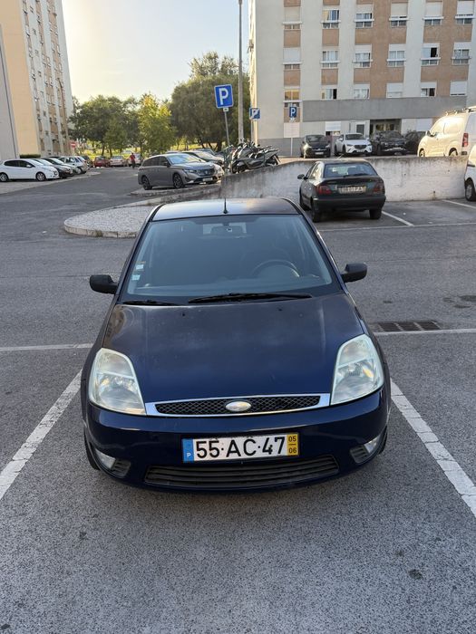Ford Fiesta  1400€