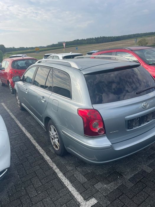 Toyota avensis 1.8