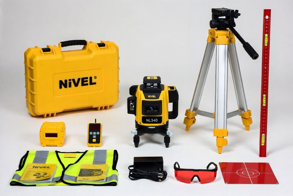 Wynajem niwelatora laserowego Nivel System NL540 – pełny zestaw