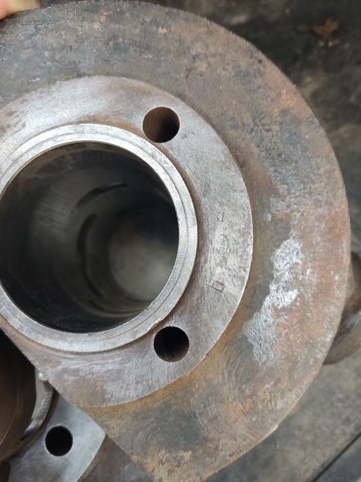 Цилиндры Ява 350 старуха