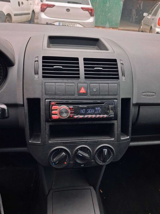 Volkswagen polo 1.2 Gasolina | 2002 | 5 portas | 122.956 km