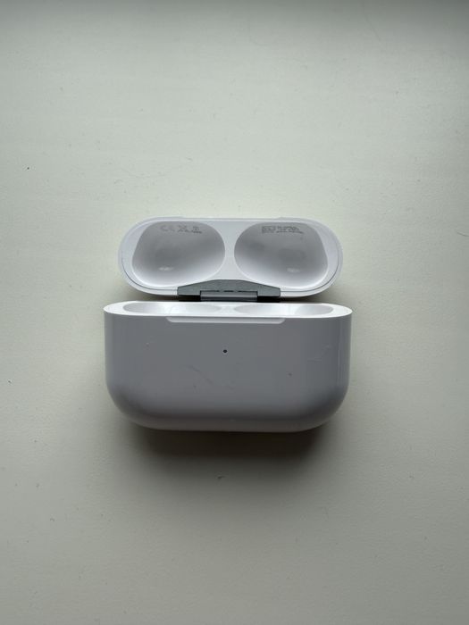 Кейс от Air pods pro (1-го поколения)