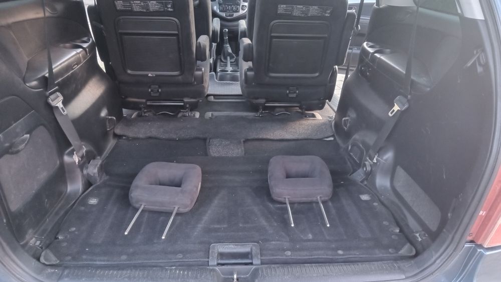 Продам Mazda MPV