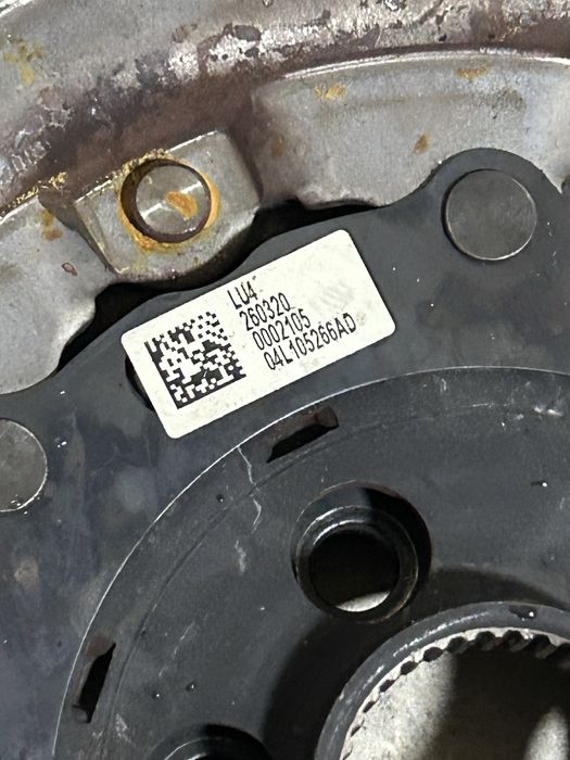 Продам демпферний маховик на DSG DQ381 04L105266AD