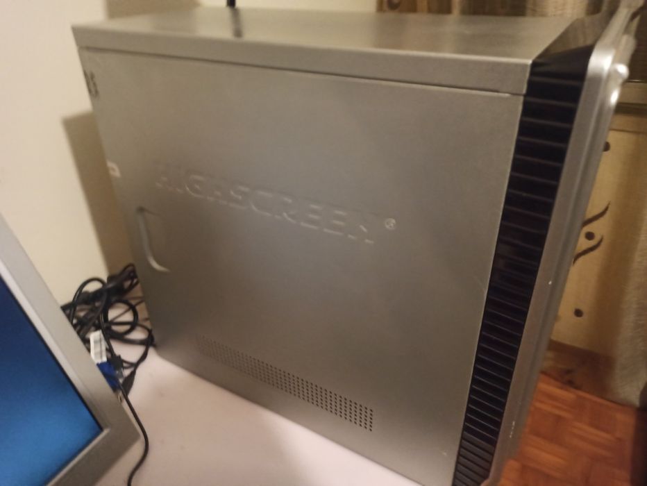 Torre computador Pentium 4