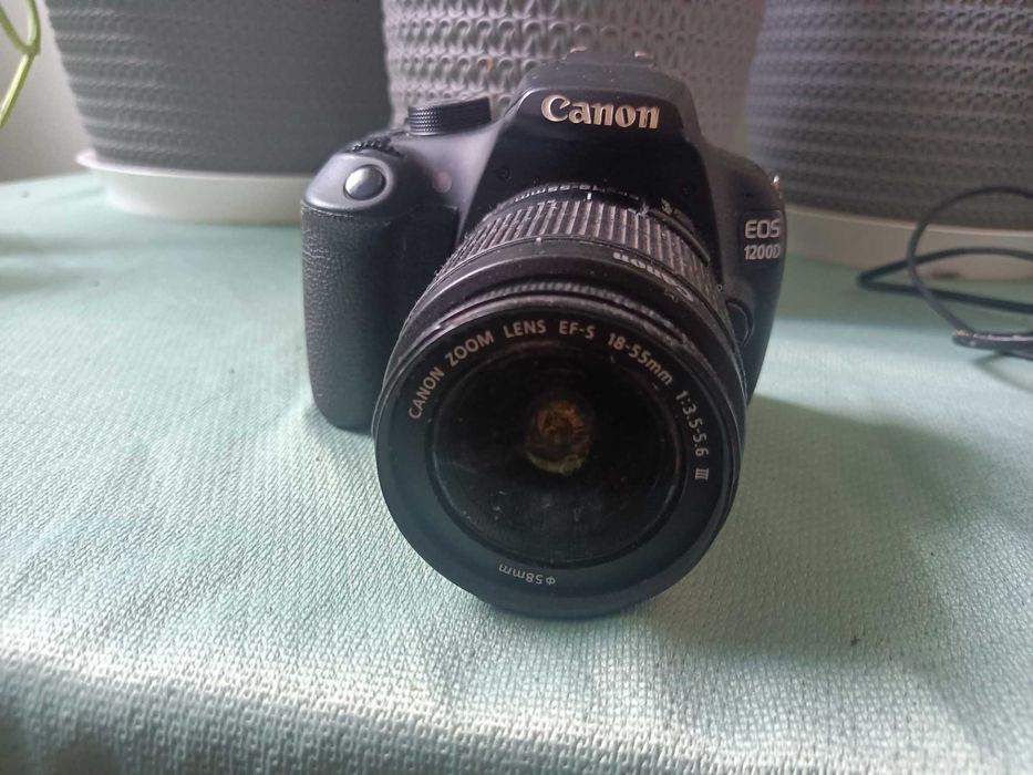 Canon EOS 1200D + obiektyw 18–55 mm