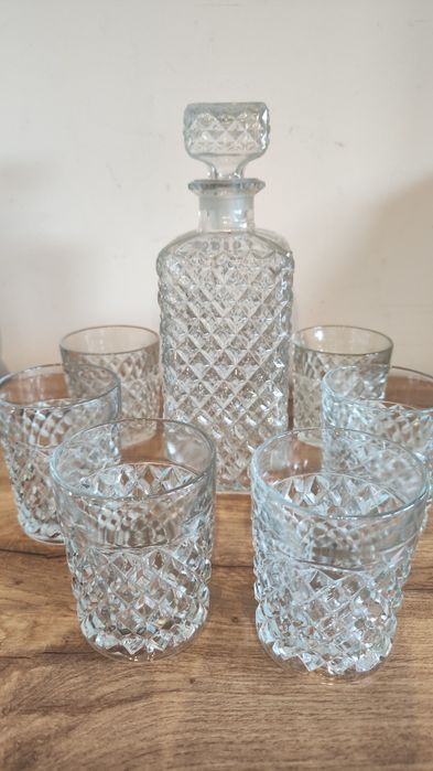 Karafka i szklanki, Czechosłowacja, szkło