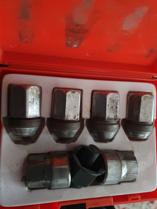 Porcas Segurança M12X1.5 FARAD STIL-BULL H1