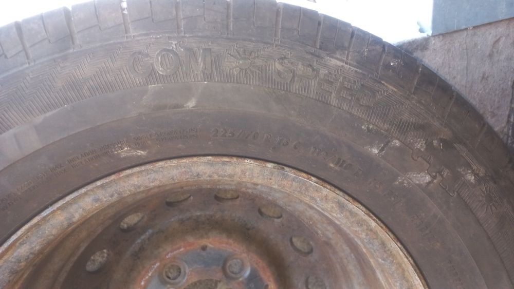 Комплект резине з дисками