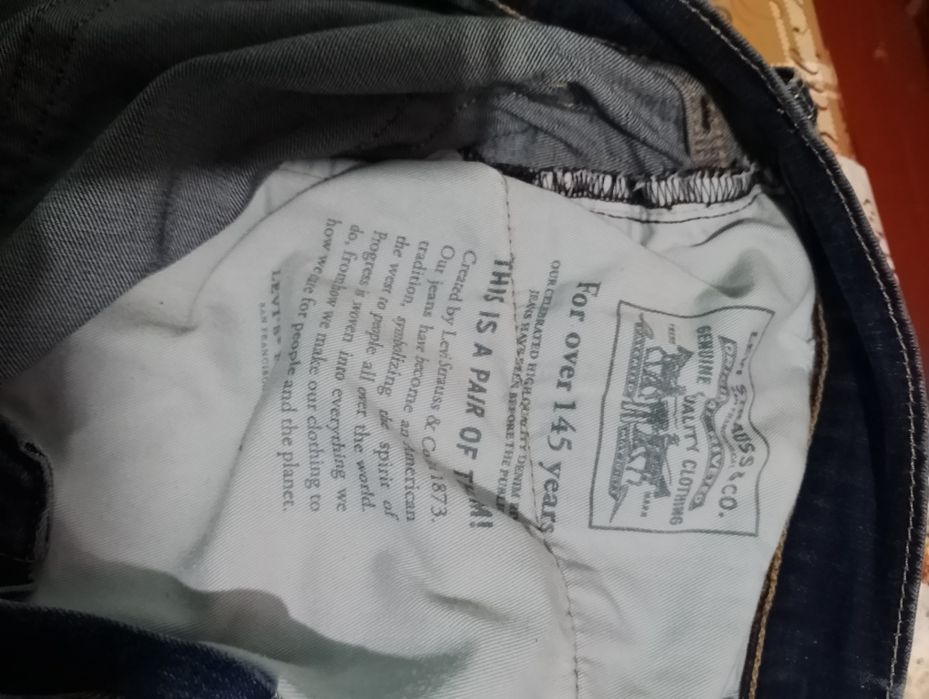 Джинси Levi Strauss 32 розміру