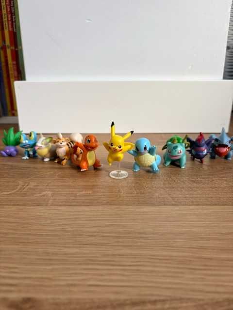 mini figuras pokemon e pokebolas