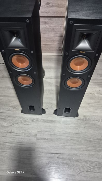 Klipsch R26f stan gabinetowy