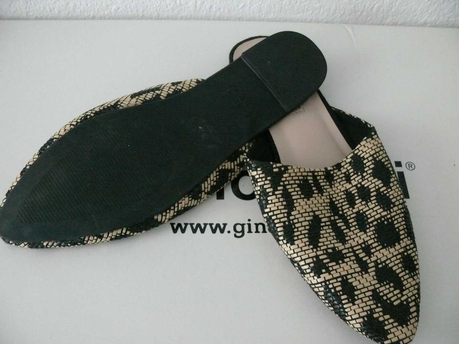 Nowe klapki damskie, modny ponadczasowy wzór roz. 4/37