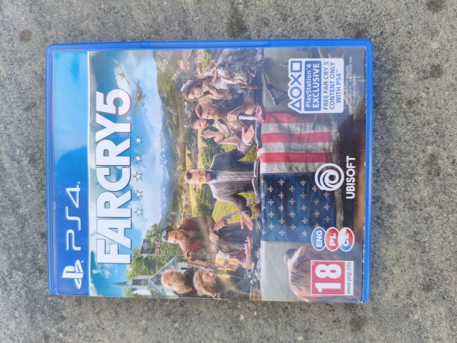 Zestaw gier PS4 plus stojak
