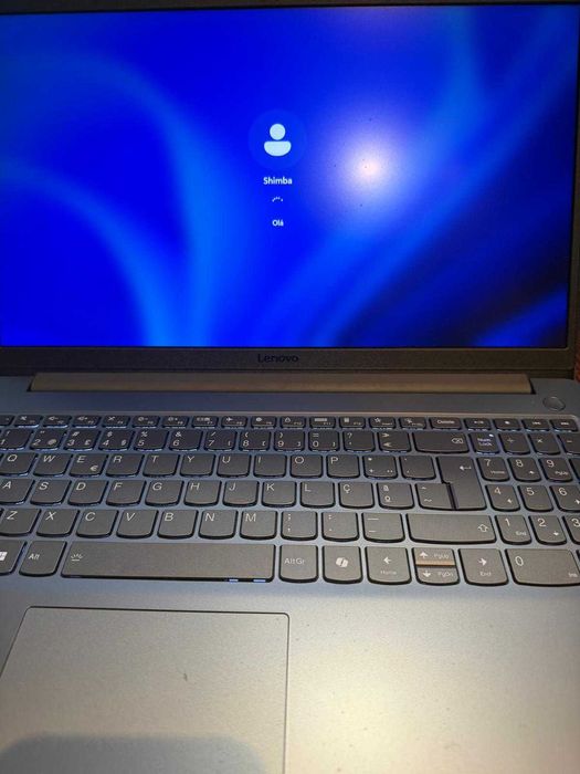 Portátil Gaming LENOVO LOQ E 15ARP10E-777