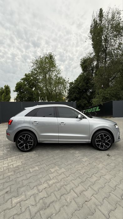 Продам Audi Q3 quattro (автомат !)