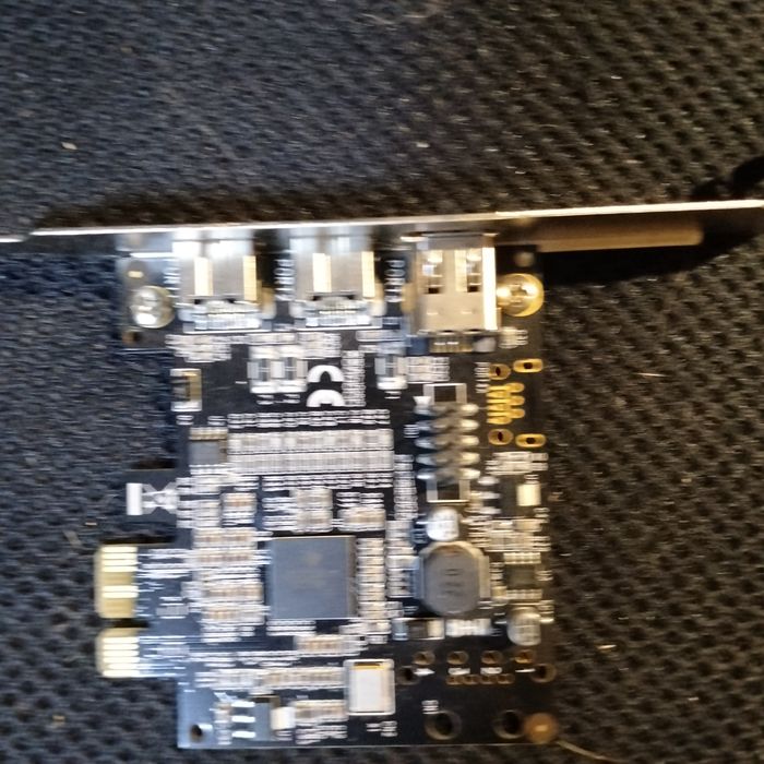 Computer equipment (disks, memories, Firewire card)64171291830914123