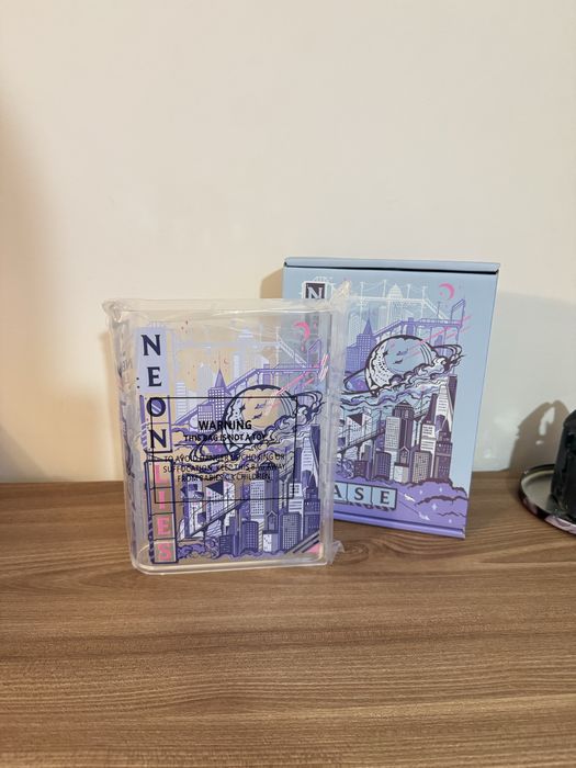 Fairyloot мерч, ваза Neon Lies