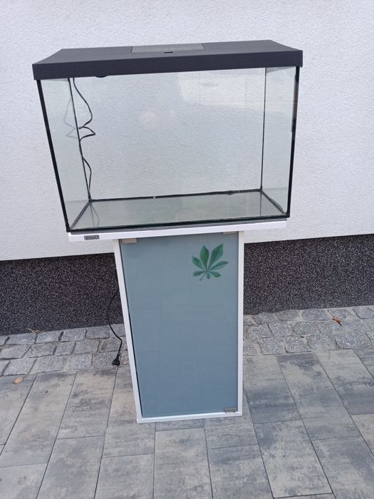 Zestaw akwarium 72 l+ szafka+akcesoria