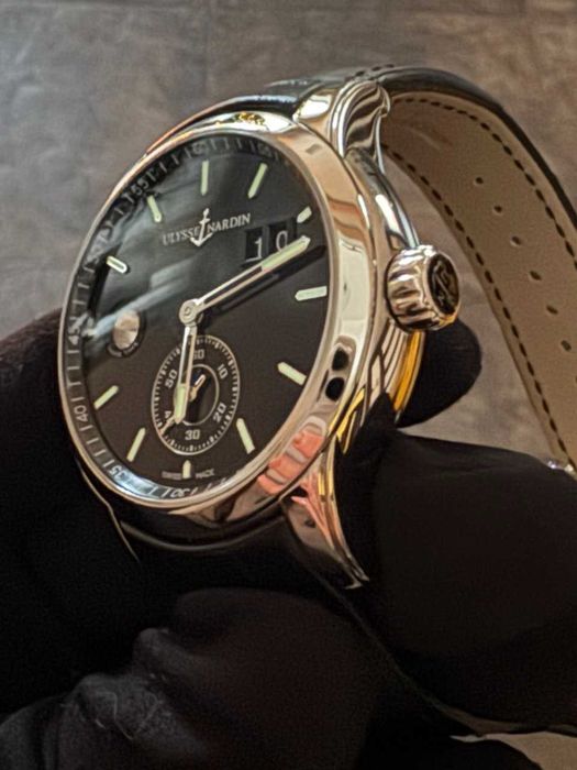 Швейцарские часы Ulysse Nardin Dual Time Manufacture 3343-126/92