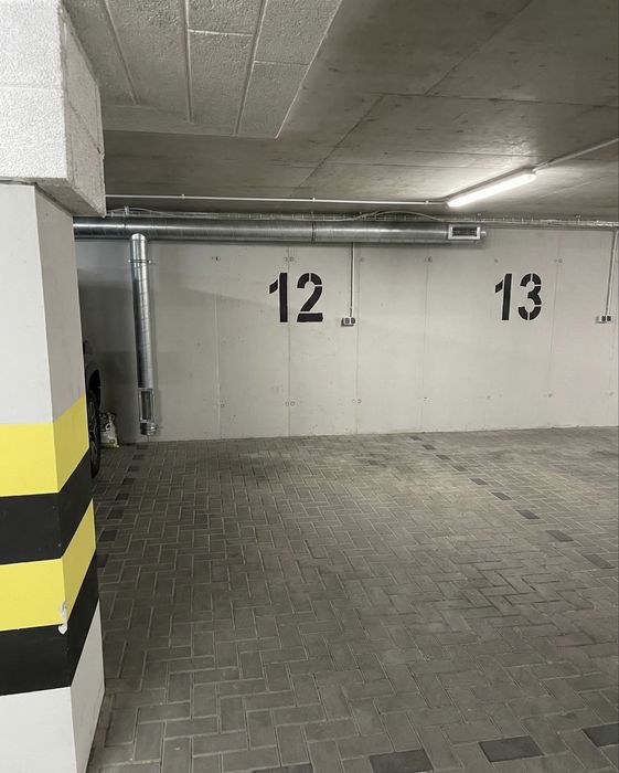 Miejsce w garażu podziemnym Plażowa 7 - Centrum, Blisko Uczelni!